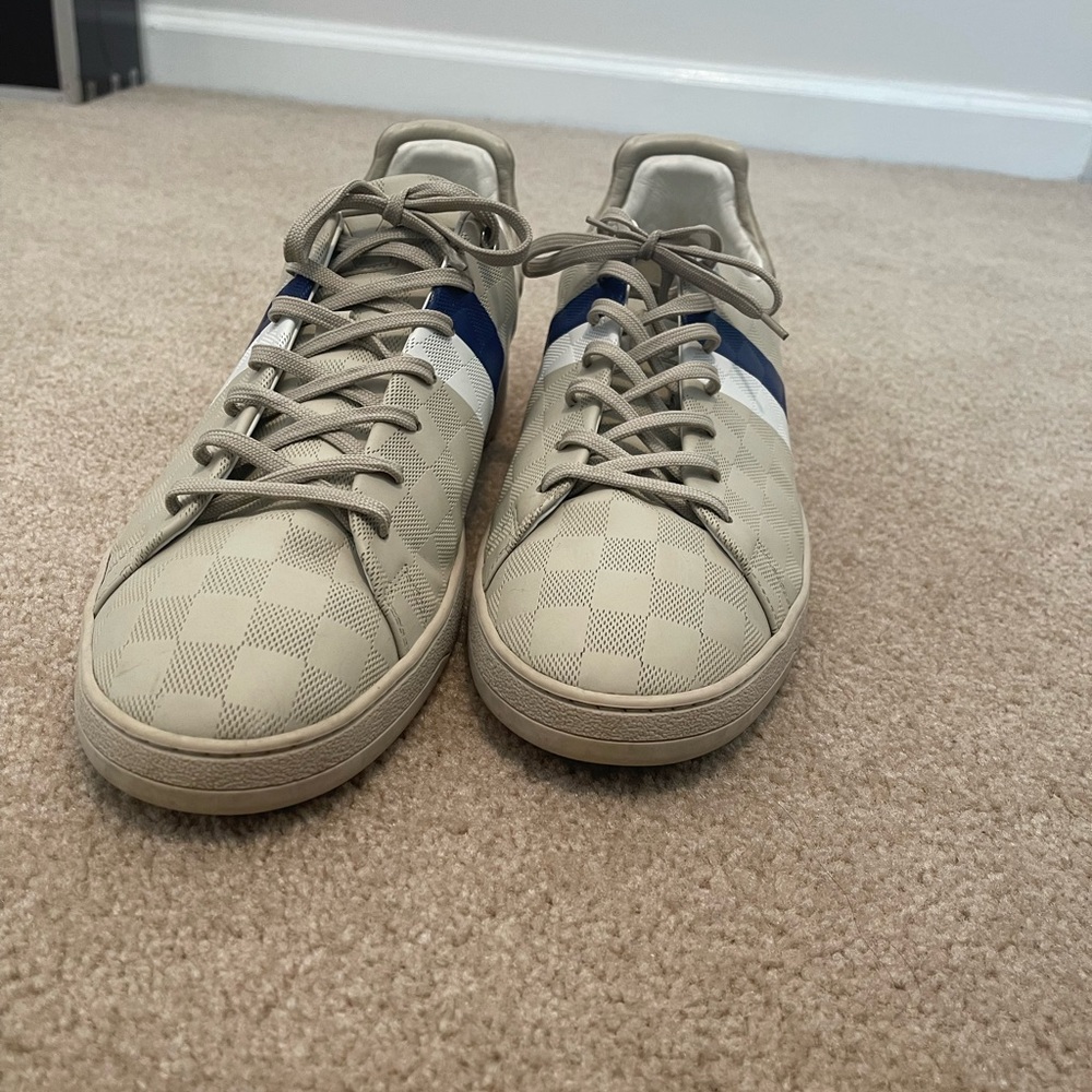 Low top Louis Vuitton sneakers